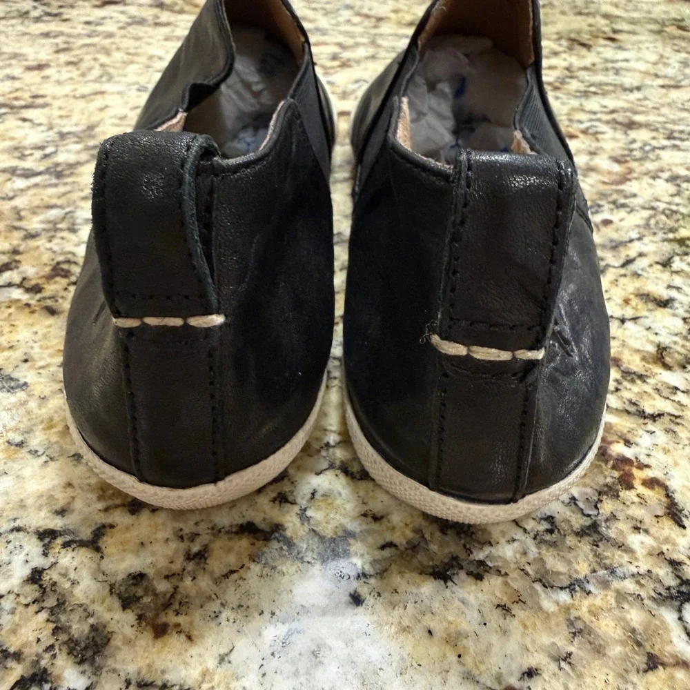 Frye Melanie Slip On Sneakers Womens 8.5 Black Leather Low Top Minimalist‎
